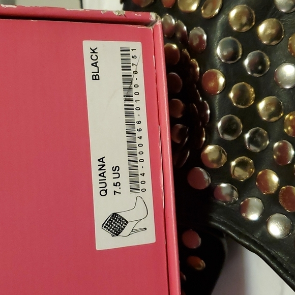 STUDDED SEXY SPIKE ANKLE BOOTS WITH HEELS SZ 8/M - Picture 4 of 10